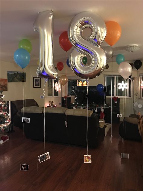 Surprise for 18 year old birthday boy!! He loved it...18 balloons, each attached by a string and an index card to the end of the string. In each card there's a message from a loved one on one side and a picture of the same person with the birthday boy on the other side. A great way to include family when they are far away. 18th Birthday Boy, 18th Birthday Ideas For Boys, Surprise Boyfriend Gifts, 18th Birthday Gifts For Boys, Birthday Balloon Surprise, Birthday Present For Boyfriend, 18th Birthday Decorations, Anniversaire Diy, Birthday Cards For Boys