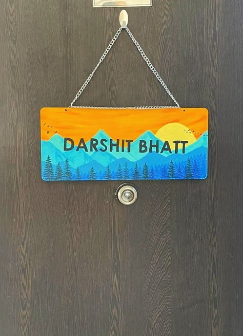 Hand Painted Name Plates For Home, Easy Name Plate Ideas, Diy Nameplate Ideas, Diy Name Plates For Door, Nameplate Ideas, Modern House Names, Nameplate Design, Door Name Plates, Name Plates For Home