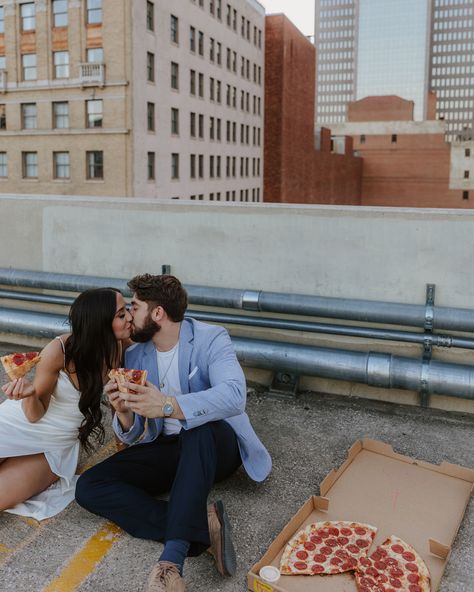 Dfw rooftop pizza photoshoot Pizza Date Night Photoshoot, Pizza Parlor Photoshoot, Pizza Rooftop Photoshoot, Pizza Couple Photoshoot, Pizza Engagement Pictures, Pizza Shoot, Pizza Photoshoot, Alternative Engagement Photos, Duo Photos