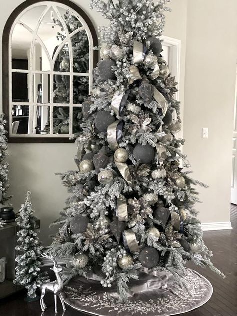 Silver And Gray Christmas Tree, Grey Ornaments Christmas Trees, Glam Christmas Tree Decor, Pewter Christmas Tree Decorations, Gray Christmas Tree Decor, Grey Christmas Tree Decorations, Gray Christmas Decor, Elegant Home Decor Luxury, Gray Christmas Tree