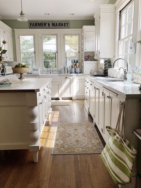 Why Every Blogger Needs an Editorial Calendar Kitchen With Storage, Farm Kitchens, Farmhouse Kitchen Design Ideas, Columbia House, 100 Year Old Home, Gorgeous Farmhouse, Mountain Farm, Old Home Remodel, Family Room Walls