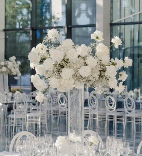 Tall Wedding Centrepiece, High Flower Centerpieces Wedding, Tall Flower Centerpieces, Tall Flower Arrangements, White Wedding Centerpieces, Tall Centerpiece, Flower Board, Tall Wedding Centerpieces, White Centerpiece