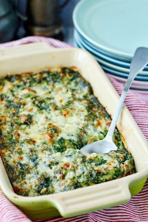 Creamed Spinach Gratin Creamed Spinach Gratin, Creamed Spinach Casserole, Best Creamed Spinach Recipe, Spinach Casserole Recipes, Spinach Recipes Healthy, Spinach Gratin, Spinach Souffle, Creamed Spinach Recipe, Spinach Casserole