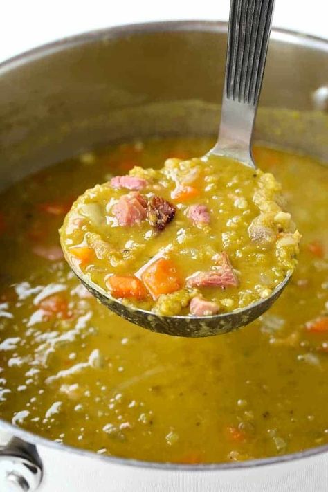 Pea Soup With Ham Bone Stove Top, Split Pea Ham Soup, Easy Split Pea Soup, Green Split Pea Soup, Ham Bone Recipes, Split Pea And Ham Soup, Homemade Turkey Soup, Split Pea Soup With Ham, Pea Soup With Ham