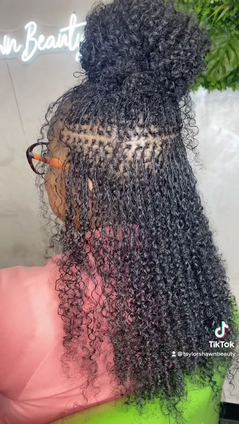 Sister Locs With Curls, Short Curly Micro Braids, Mirco Locs Hairstyles, Microloc Extensions Permanent, Mirco Twist, Micro Locs With Curly Ends, Sista Locs Sister Locks, Curly Microlocs, Micro Twists With Extensions