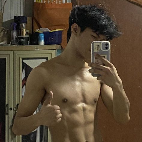 Sixpack Cogan, 6 Pack Abs Men, Do I Like Him, Men Abs, Cool Boy Image, Hot Abs, Handsome Asian Men, Hot Asian Men, Aesthetic Boys