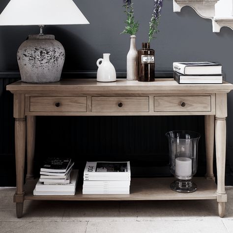 Console tables – Neptune Hall Table Decor, تحت الدرج, Console Table Design, Console Table Decorating, Oak Console Table, Hallway Console, Casa Country, Console Table Hallway, Stair Case