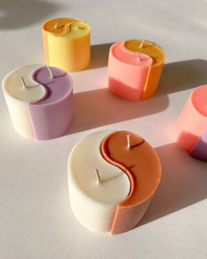 Bendy Candles Aesthetic, Candles 2023, Funky Candles, Bendy Candles, Candle Crafts Diy, Love Club, Pastel Room, Cute Candles, Aesthetic Candles