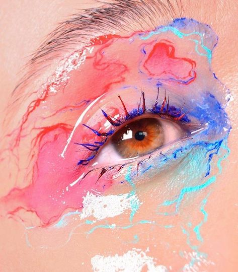 Watercolor Eye Makeup, Watercolour Makeup, Watercolor Eyeshadow, Watercolour Aesthetic, Watercolor Makeup, Dragon Makeup, Watercolor Jellyfish, Watercolor Aesthetic, Punk Makeup