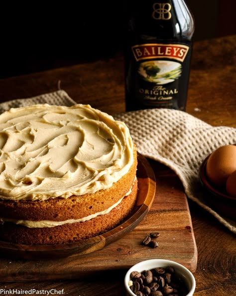 Baileys Coffee Cake, Baileys Christmas Cake, Coffee Baileys Cake, Baileys Coffee Fruit Cake, Baileys Cake Recipe Irish Cream, Irish Cream Cake Baileys, Baileys Irish Cream Cake, Baileys Buttercream, Irish Cream Cake