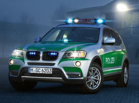 BMW will be presenting their 2013 collection of Police cars and VIP vehicles at the upcoming General Police Equipment Exhibition & Conference (GPEC) in Leipzig. A total of five cars will include the BMW 3 Series Touring, BMW X3, 7 Series High Security, X5 Security and i3 Concept while the two wheeler bikes will be the BMW R1200RT, G650GS, F800ST and K1600GT. Bmw R1200rt, German Police, Best Pictures Ever, Car Badges, Police Car, Automotive News, European Cars, Emergency Vehicles, Latest Cars