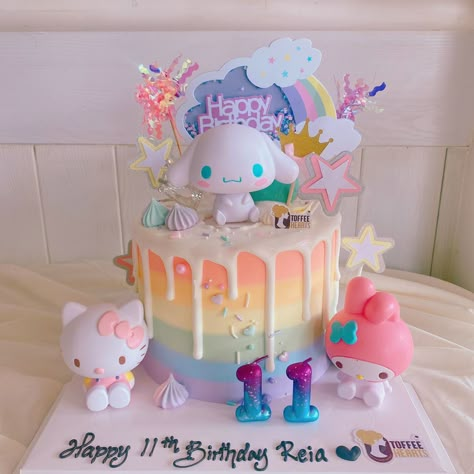 Cinnamon Roll Hello Kitty Birthday, Cinnamon Roll Hello Kitty Birthday Party, Cinnamoroll Birthday Cake Ideas, Cinnamonroll Sanrio Birthday Cake, Cinnamaroll Birthday Cake, Cinnamon Roll Party Sanrio, Cinnamoroll Cake Design, Cinnamon Roll Theme Party, Sanrio Cinnamoroll Birthday Party