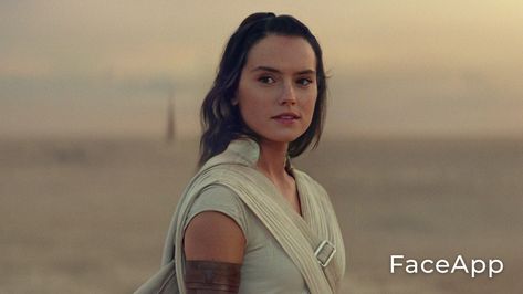 fandom4fandom • Rey with long hair Star Wars Sequel Trilogy, Star Wars Background, Star Wars Watch, Diego Luna, Star Wars Games, Star Wars Celebration, Rey Star Wars, Daisy Ridley, Star Wars Film