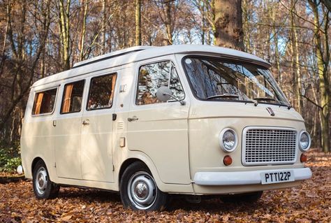 Vintage Fiat, Old Van, T3 Vw, Camper Vintage, Retro Van, Classic Campers, Touring Caravan, Van Color, Carros Vintage