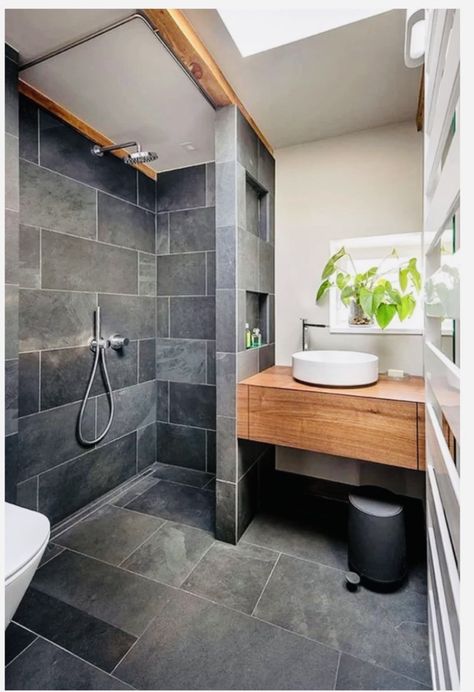 Modern Home Decor Bathroom, Modern Home Decor Ideas, Small Showers, Classic Bathroom, Bathroom Windows, Unique Bathroom, Trendy Bathroom, Trendy Bedroom, Wood Bathroom