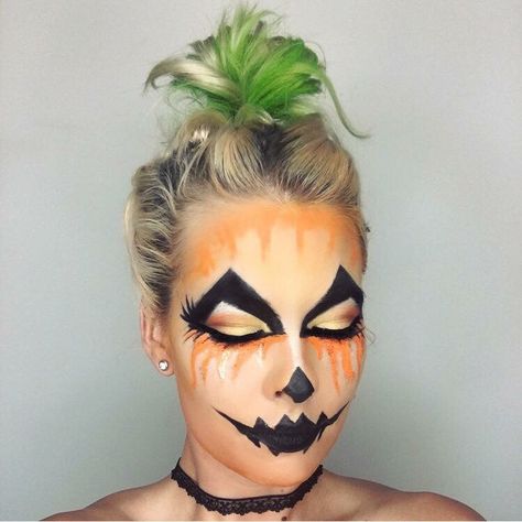 Halloween Makeup Ideas Pumpkin Makeup Jack O lantern Pumpkin Makeup, Halloween Makeup Clown, Cute Halloween Makeup, Halloween Makeup Diy, Halloween Makeup Ideas, Cool Halloween Makeup, Halloween Makeup Inspiration, Cat Ideas, Pumpkin Costume