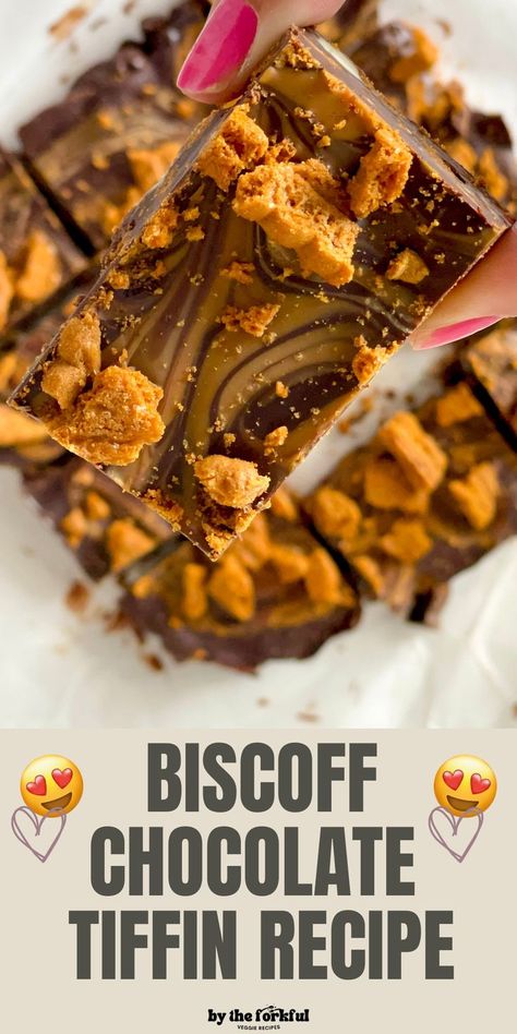 Dive into the rich flavors of this dreamy chocolate Biscoff Tiffin! A no-bake treat combining crushed biscuits, luscious chocolate, and creamy Biscoff spread. The perfect indulgence for your sweet cravings, whether served as a tasty dessert or just a sweet afternoon snack. Biscoff Tiffin Recipe, Biscoff Tiffin, Healthy Biscoff, Quick Biscoff Dessert, Vegan Biscoff Brownies, Chocolate Tiffin Recipe, Desserts With Lotus Biscoff, Biscoff Recipes, Tiffin Recipe