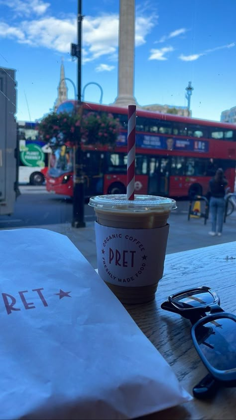 Pret Coffee Aesthetic, London Snapchat Stories Morning, Coffee Shop In London, London Coffee Shop Aesthetic, Pret Coffee, Living In London Aesthetic, London Snap, London Life Aesthetic, London England Photography