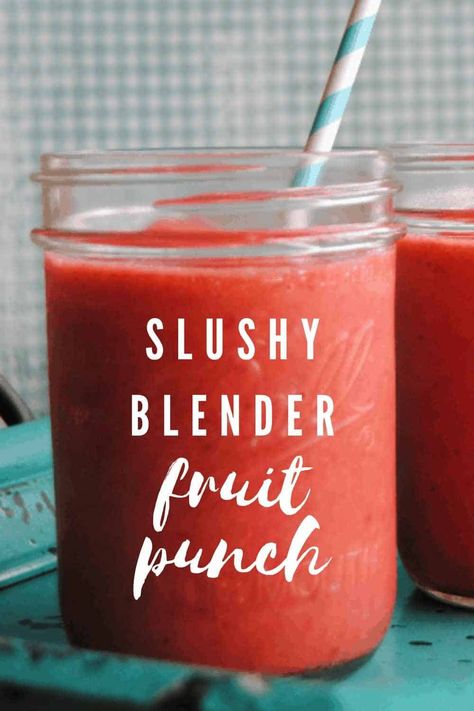 Summer weekends are perfect for this fruit slushy punch, made in the blender! Slushy Punch, Blended Fruit Drinks, Fruit Slushies, Homemade Slushies, Fruit Punch Recipe, Slushy Drinks, Blender Drinks, Fruit Slush, Fruit Blender