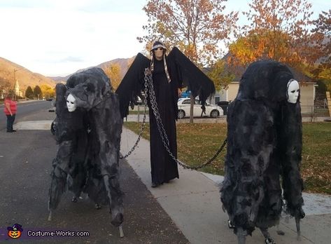 Stilt Halloween Costume, Spirit Walker Costume, Skinwalker Costume, Stilt Walker Costume, Wendigo Costume, Scary Couples Costumes, Spirit Walker, Spirit Costumes, Stilt Costume