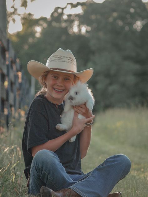 Country Kids Aesthetic, Country Daughter, Southern Kids, American Cowgirl, Kid Outfit, Western Stuff, Dream Kids, Farm Kids