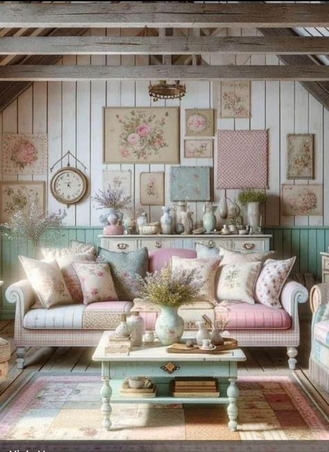 (4) Facebook Shabby Chic Farmhouse Living Room, Yes No Maybe, Muebles Shabby Chic, Estilo Shabby Chic, Shabby Chic Room, Cottage Style Decor, Shabby Chic Living Room, Cottage Living Rooms, Casa Vintage