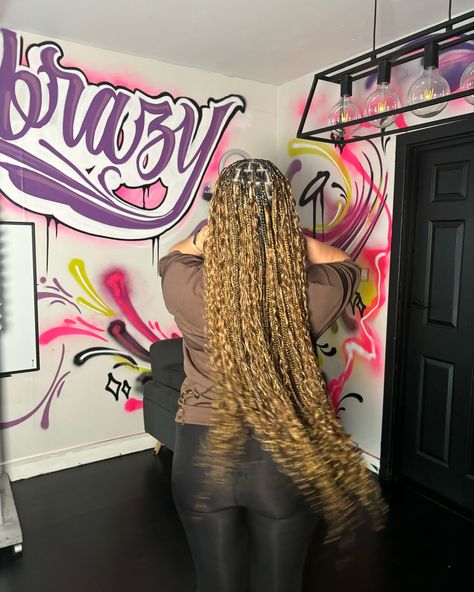 Smedium boho braids waist length in golden brown colour mix 🔥🔥 Only thing better than boho braids is boho braids in colour! Ps. Swipe to slides 5&6 to see my client notice my Jesus sandals and then proceed to laugh at them😂 (I’m starting a thing🥱) #braidzbrazy . . . . . . . . . . . #bohobraids #knotlessbraids #goldenbrownbraids #blondebraids #smediumknotlessbraids #bohobraidsbirmingham #knotlessbraidsbirmingham #braidsbirmingham #birminghamsalon #beautystudio #holidayhair #protectivestyles Jesus Sandals, My Jesus, Blonde Braids, Holiday Hairstyles, Boho Braids, Beauty Studio, Brown Colour, To Laugh, Protective Styles