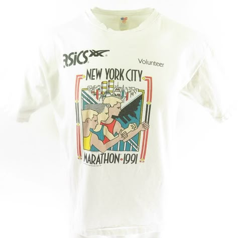 Marathon Tee, New York Marathon, 90s New York, Marathon Shirts, Tee Ideas, Nyc Marathon, City Marathon, Add Design, Best T Shirt Designs