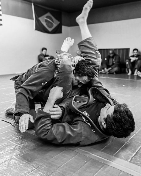 TRIANGLE. In Jiu Jitsu the triangle embodies profound symbolism. On the mats, it represents a position of control, submission, and strategic advantage. Similarly, in its archetypal history, the triangle symbolizes the interconnectedness of mind, body, and spirit. Jiu Jitsu’s philosophy teaches us to embrace this unity, recognizing that each facet influences the others. By understanding the multifaceted nature of the triangle, we gain insight into the harmony, balance, and the cyclica... Krav Maga Kids, Jiu Jitsu Girls, Kids Mma, Learn Krav Maga, Martial Arts Kids, Krav Maga, Martial Artists, Brazilian Jiu Jitsu, Mixed Martial Arts