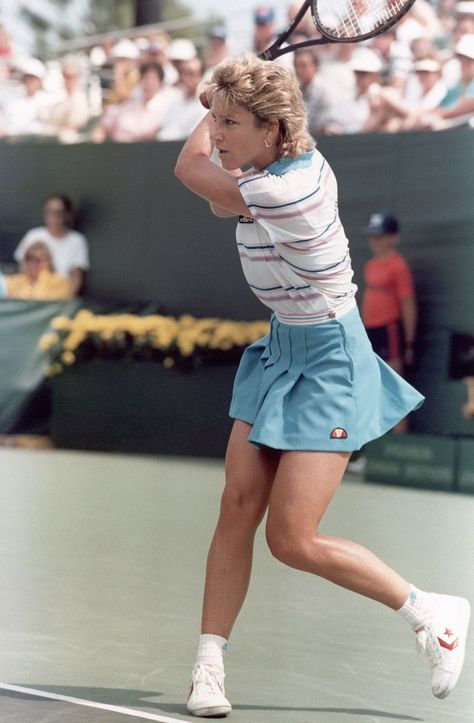 The Evolution of Tennis Fashion, from 1901–2011 | Vogue Tennis Outfit Cute, Formal White Dress, Nike Skirt, Tennis Photos, Chris Evert, Tennis Outfits, White Dress Formal, Ladies Tennis, Vintage Tennis