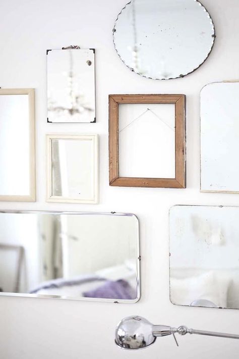 Empty Frames, Vintage Mirrors, Bedroom Sets, My Dream Home, Home Decor Inspiration, Home Interior, Interior Inspiration, Home Deco, The Wall