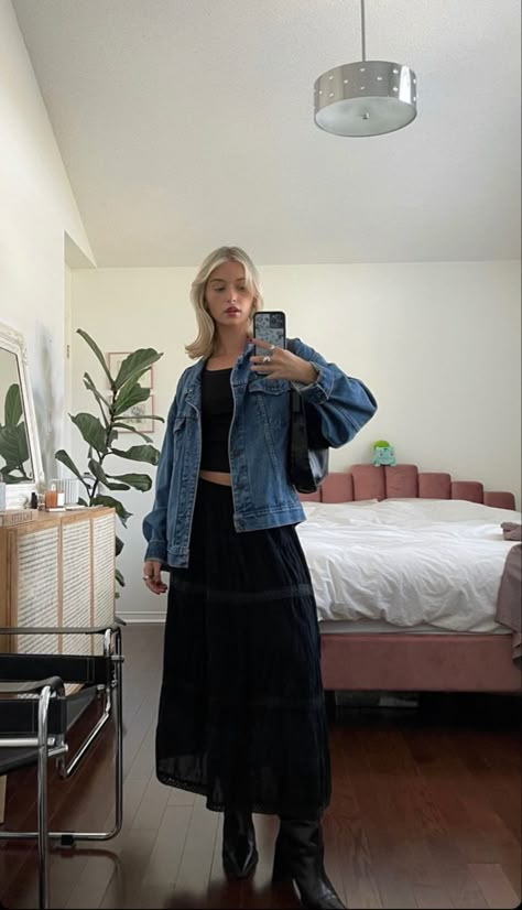 Hayride Outfit, Bridget Brown, Thrifted Aesthetic, Outfit Wide Leg, Cozy Fall Vibes, Outfit School, Campus Outfit, Ny Outfits, Autumn Fits