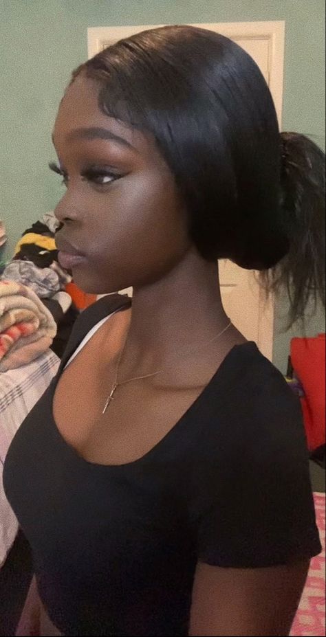 Jawline Black Woman, Side Profile Black Woman, Black Skin Aesthetic, Dark Skin Girls Pretty, Clear Dark Skin, Dark Skinned Black Women, Brown Skin Women, Dark Skin Girl, Ethnic Rhinoplasty