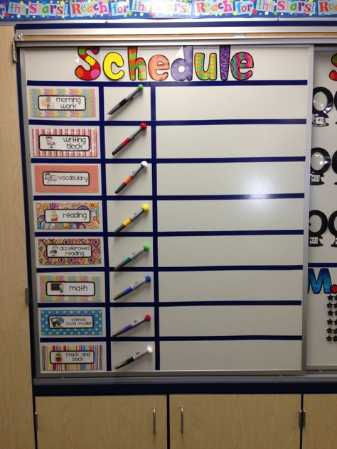 Special Education Classroom Setup, Classroom Hacks, Sped Classroom, Life Skills Classroom, Schedule Cards, Classroom Behavior Management, Class Organization, Resource Room, Classroom Behavior