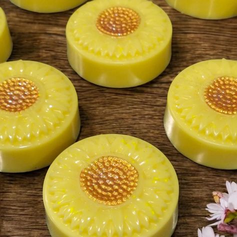 I only make one soap from a goat's milk soap base I do not make from scratch, except these. I almost consider these sunflowers and leaves custom and proprietary to @thecomoxbox 🌻🍃 You can find them here on Instagram and check out their website for all the wonderful boxes they curate! You might find a leaf, flower or shower steamer! 💜 Goats Milk Soap Base, Make From Scratch, Leaf Flower, Shower Steamers, Soap Base, Milk Soap, Goat Milk, From Scratch, Goats