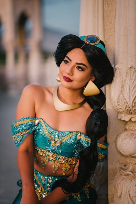 Jasmine #1 Print, size 11x17.  Photography by Malae Talley.  Professional and official Princess Jasmine print by cosplayer Naomi Bärr.  Personally autographed by Naomi! Jasmine Costume Women, Diy Princess Costume, Princess Jasmine Cosplay, Jasmine Halloween Costume, Aladdin Costume, Princess Jasmine Costume, Fairytale Photoshoot, Disney Princess Cosplay, Unique Couple Halloween Costumes