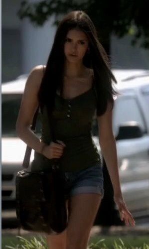 Elena Outfits, Elena Gilbert Outfit, Elena Gilbert Core, Tvd Outfits, Elena Gilbert Outfits, Elena Gilbert Style, Twilight Outfits, Elena Gilbert Aesthetic, Gilbert Aesthetic