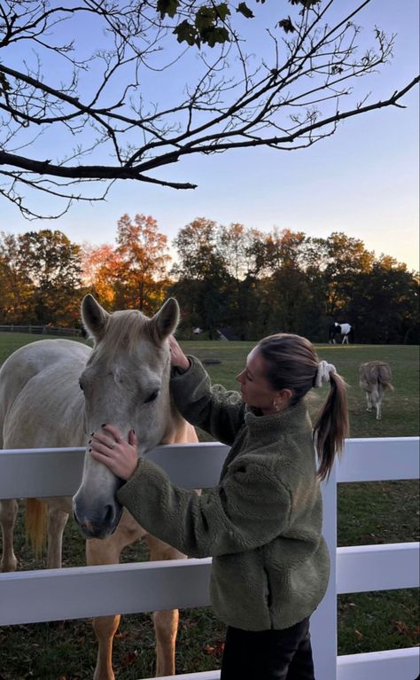 Fall Horse Aesthetic, Fall Farm Outfit, Country Fall Aesthetic, Fall Mood Board, Horse Aesthetic, Fall Feels, Fall Is Here, Fall Pictures, Autumn Cozy