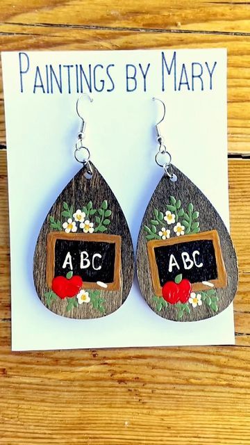 Teacher Jewelry Diy, Woodburn Earrings, Farmhouse Earrings, Hand Painted Earrings Wood, Teacher Sayings, Painted Jewellery, Wood Jewelry Diy, Teacher Jewelry, Teacher Earrings