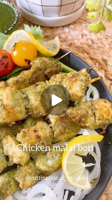 Ayeshanoor on Instagram: "Chicken malai boti is one of most easiest yet yummy snack or bbq idea recipe which never gonna disappoint to anyone. 

All ingredients are available in your kitchen just grab them add them and make these Mali boti to enjoy over this weekend. 

Recipe 
🍃1/2 cup 
1/2 1/2 cup  fresh coriander
🍃5 6 garlic cloves
🍃 5-6green chili 
🍃 1 tbsp yogurt
Grind into fine paste 

🍃1/2 kg chicken boneless 
🍃white pepper powder
🍃1 tsp black pepper powder
1 tbsp Cumin powder
🍃1 tbsp coriander powder
1 tbsp parsley 
🍃 as per taste 
🍃2 tbsp cream 
🍃 1 tbsp lemon juice 
🍃1 tbsp melted butter 

Mix everything in chicken and marinade for about 2 hours 
Then add  in wooden skewers 
Pan fry them 
You can air fry and grill these too 
It will turn. Out amazing in anyway .

#mala Malai Boti Recipe Chicken, Nonveg Snacks, Chicken Malai, Malai Chicken, Weekend Recipe, Wooden Skewers, Pan Fry, Pepper Powder, Coriander Powder