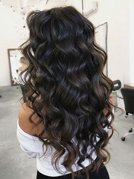 Hairstyles Half Down, Curly Hair For Hoco, Wedding Curls Long Hair, Blowout Beach Waves, Curled Hair For Hoco, Bridal Hair Down Long Brunette, Wavy Hairstyles Prom, Beach Waves Bridal Hair, Prom Wavy Hair