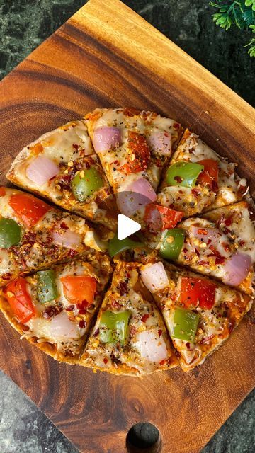 Left Roti Recipe, Roti Pizza Recipes, Leftover Roti Recipes, Leftover Bread Recipes, Roti Pizza, Leftover Roti, Roti Recipe, Leftover Bread, Recipes Snacks