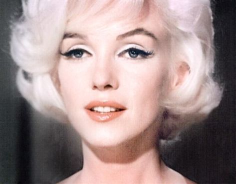 Marilyn Monroe liquid eyeliner Marilyn Monroe Photos, Norma Jean, Actrices Hollywood, Norma Jeane, Classic Beauty, Marilyn Monroe, Old Hollywood, American Actress, Movie Stars