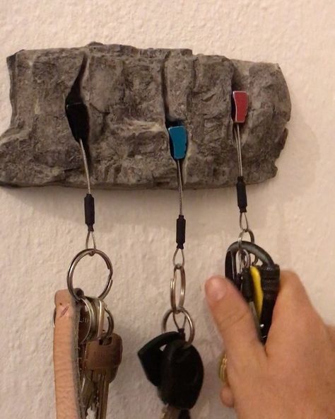 Rock Climbing Decor, Climbing Rope Crafts, Climbing Decor, Rock Climbing Gifts, Gear Room, Weird Furniture, Surf Room, Climbing Gifts, Dream Apartment Decor