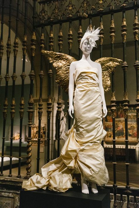 “Heavenly Bodies: Fashion and the Catholic Imagination”—Inside the Exhibition | Vogue Heavenly Bodies Met Gala, Met Gala Ideas, Catholic Fashion, Heavenly Bodies Fashion, Mugler Fashion, Gala Ideas, Artistic Fashion, White Wedding Gowns, Ethel Cain