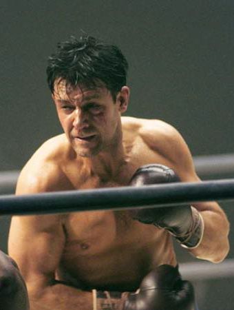 cinderella man. Cinderella Man, Good Movies On Netflix, Sydney Airport, Russell Crowe, Sports Movie, Film Books, Classic Films, Great Movies, Movie Scenes