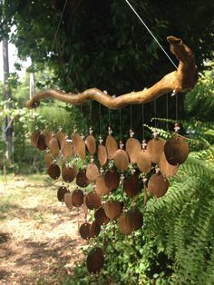 The sounds this little beauty makes is actually magical! ~ I now know what to do with my collection of squished pennies! Penny Floor Designs, Penny Table Tops, Pressed Pennies, Carillons Diy, Penny Floor, Wind Chimes Sound, Diy Wind Chimes, Copper Penny, Wind Chime