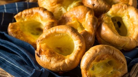 Chef shares how long you should rest batter for to make ‘best’ Yorkshire puddings - Mirror Online Yorkshire Pudding Recipe, Sunday Roast Dinner, Yorkshire Pudding Recipes, Yorkshire Puddings, Low Calorie Cooking, Yorkshire Pudding, Mary Berry, Roast Dinner, Fool Proof Recipes