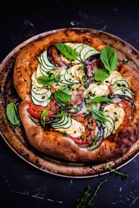 End of Summer Ratatouille Pizza with Zucchini and Eggplant Ratatouille Pizza, Summer Ratatouille, Recipe With White Wine, French Vegetarian Recipes, Good Pizza Great Pizza, Zucchini And Eggplant, Easy Shrimp Scampi Recipe, Easy Shrimp Scampi, Eggplant Pizzas