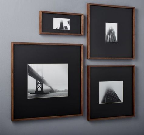 Cadre Photo Diy, Photowall Ideas, Frames Ideas, Modern Picture Frames, Modern Pictures, Diy Picture Frames, Black And White Photos, Gallery Wall Frames, Picture Frame Art